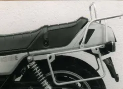 Juego de soportes laterales y superiores - negro para Suzuki GSX 750/1100 E 1982