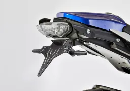 Juego de portamatrículas que incluye reflector y luz de matrícula